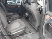 ✅ 2017 Chevrolet Traverse LT • VIN: 1GNKRGKD5HJ162145 • Lot: 43252658. Wystawiony na IAAI z przebiegiem 99 411 mil. Bezpłatny archiwum sprzedaży aukcyjnych z USA i szczegółowy raport historii pojazdu na DreamBid. Zdjęcie 8.