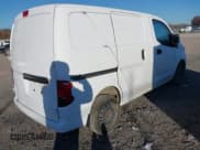 ✅ 2020 Nissan NV200 S • VIN: 3N6CM0KN4LK705890 • Lot: 43651904. Wystawiony na IAAI z przebiegiem 140 042 mil. Bezpłatny archiwum sprzedaży aukcyjnych z USA i szczegółowy raport historii pojazdu na DreamBid. Zdjęcie 4.