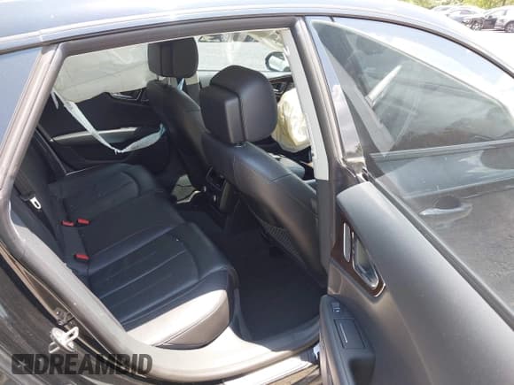 ✅ 2016 Audi A7 Premium Plus • VIN: WAUWGAFC6GN026335 • Lot: 42671154. Listed on IAAI with 77,981 mi. Free auction sales archive from the USA and detailed vehicle history report at DreamBid. Image 8.