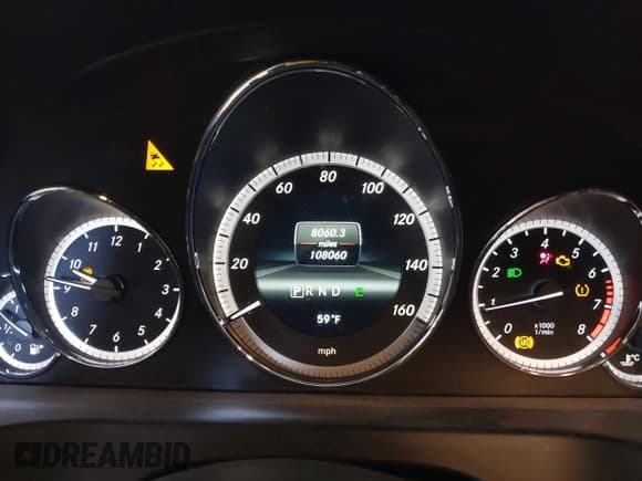 ✅ 2013 Mercedes-Benz E 350 • VIN: WDDKK5KF4DF194221 • Lot: 41728305. Listed on IAAI with 108,060 mi. Free auction sales archive from the USA and detailed vehicle history report at DreamBid. Image 7.