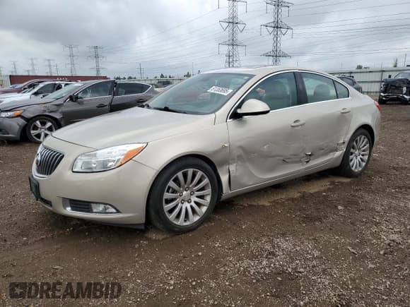 ✅ 2011 Buick Regal CXL RL2 • VIN: 2G4GP5ECXB9176424 • Lot: 61353695. Wystawiony na Copart z przebiegiem 84 820 mil. Bezpłatny archiwum sprzedaży aukcyjnych z USA i szczegółowy raport historii pojazdu na DreamBid. Zdjęcie 1.