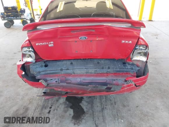 ✅ 2005 Ford Focus ST • VIN: 1FAFP38Z95W268484 • Лот: 41671206. Опубликован ранее на IAAI с пробегом 210 564 миль. Бесплатный доступ к архиву аукционных продаж из США и подробный отчёт об истории автомобиля на DreamBid. Изображение 6.