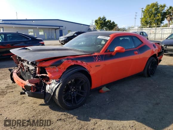 ✅ 2021 Dodge Challenger R/T Scat Pack • VIN: 2C3CDZFJ5MH539290 • Lot: 41559023. Wystawiony na Copart z przebiegiem 17 104 mil. Bezpłatny archiwum sprzedaży aukcyjnych z USA i szczegółowy raport historii pojazdu na DreamBid. Zdjęcie 1.