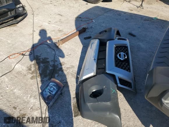 ✅ 2015 Nissan Xterra Pro-4X • VIN: 5N1AN0NW7FN662751 • Лот: 91473275. Опубликован ранее на Copart с пробегом 98 214 миль. Бесплатный доступ к архиву аукционных продаж из США и подробный отчёт об истории автомобиля на DreamBid. Изображение 13.