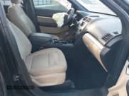 ✅ 2017 Ford Explorer • VIN: 1FM5K7B88HGC82656 • Lot: 41305384. Wystawiony na IAAI z przebiegiem 149 699 mil. Bezpłatny archiwum sprzedaży aukcyjnych z USA i szczegółowy raport historii pojazdu na DreamBid. Zdjęcie 5.