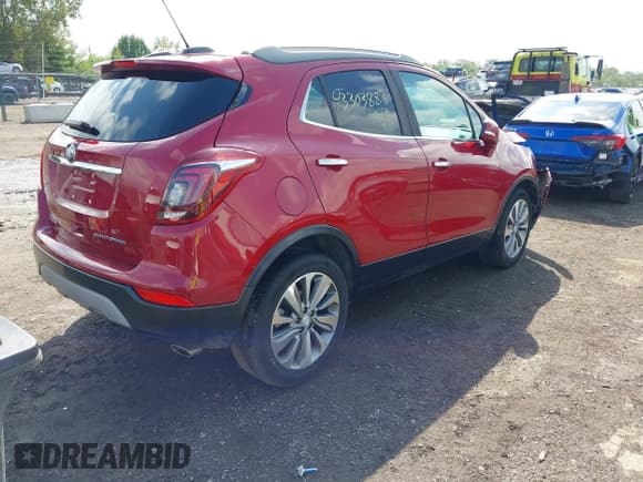 ✅ 2019 Buick Encore Preferred • VIN: KL4CJASB0KB855636 • Lot: 43303883. Wystawiony na IAAI z przebiegiem 90 134 mil. Bezpłatny archiwum sprzedaży aukcyjnych z USA i szczegółowy raport historii pojazdu na DreamBid. Zdjęcie 4.