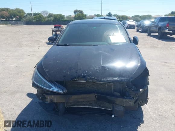 ✅ 2019 Hyundai Elantra SE • VIN: KMHD74LF4KU839046 • Lot: 42032995. Listed on IAAI with 72,590 mi. Free auction sales archive from the USA and detailed vehicle history report at DreamBid. Image 13.