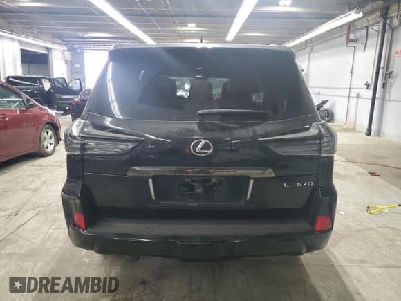✅ 2019 Lexus LX 570 • VIN: JTJHY7AX1K4298499 • Lot: 90107835. Wystawiony na Copart z przebiegiem 135 615 mil. Bezpłatny archiwum sprzedaży aukcyjnych z USA i szczegółowy raport historii pojazdu na DreamBid. Zdjęcie 6.
