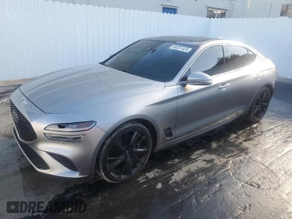 ✅ 2022 Genesis G70 3.3T • VIN: KMTG54TE5NU101387 • Lot: 68297425. Wystawiony na Copart z przebiegiem 109 770 mil. Bezpłatny archiwum sprzedaży aukcyjnych z USA i szczegółowy raport historii pojazdu na DreamBid. Zdjęcie 1.