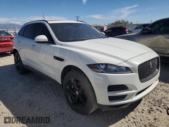 ✅ 2018 Jaguar F-Pace 20d Premium • VIN: SADCJ2FN6JA260721 • Lot: 71735695. Wystawiony na Copart z przebiegiem 83 228 mil. Bezpłatny archiwum sprzedaży aukcyjnych z USA i szczegółowy raport historii pojazdu na DreamBid. Zdjęcie 4.
