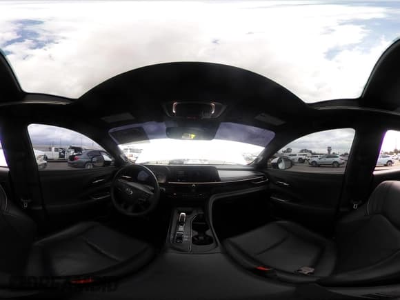 ✅ 2023 Toyota Crown Limited • VIN: JTDAAAAF7P3013010 • Lot: 43439933. Listed on IAAI with 35,219 mi. Free auction sales archive from the USA and detailed vehicle history report at DreamBid. Image 22.