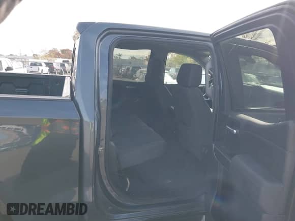 2021 Chevrolet Silverado 1500 RST with VIN 1GCUYEET9MZ264460, listed as a IAAI auction lot 43612602 with 31,804 mi miles and . Bid and sale history available at DreamBid. Image 8.
