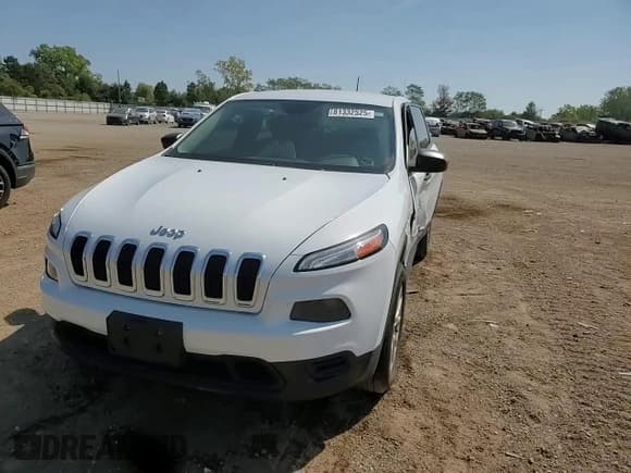 ✅ 2014 Jeep Cherokee Sport • VIN: 1C4PJMAB8EW178326 • Lot: 81332525. Wystawiony na Copart z przebiegiem 161 506 mil. Bezpłatny archiwum sprzedaży aukcyjnych z USA i szczegółowy raport historii pojazdu na DreamBid. Zdjęcie 13.