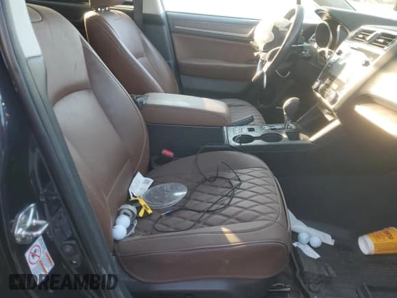 ✅ 2018 Subaru Outback Touring • VIN: 4S4BSETC3J3331222 • Lot: 82610415. Wystawiony na Copart z przebiegiem 118 428 mil. Bezpłatny archiwum sprzedaży aukcyjnych z USA i szczegółowy raport historii pojazdu na DreamBid. Zdjęcie 7.