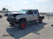 ✅ 2005 Chevrolet Silverado 2500HD Work Truck • VIN: 1GCHK23235F803038 • Lot: 43192366. Wystawiony na IAAI z przebiegiem 266 626 mil. Bezpłatny archiwum sprzedaży aukcyjnych z USA i szczegółowy raport historii pojazdu na DreamBid. Zdjęcie 21.
