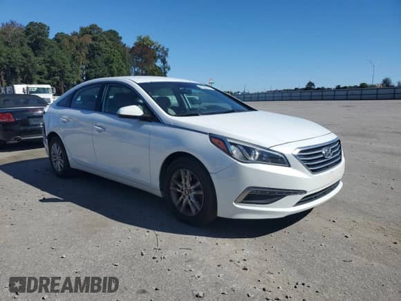 2015 Hyundai Sonata SE z VIN 5NPE24AF8FH045385, wystawiony jako Copart lot #82592545 z przebiegiem 193 182 mil mil oraz Szkoda całkowita • Salvage title. Historia ofert i sprzedaży dostępna na DreamBid. Obrazek 4.