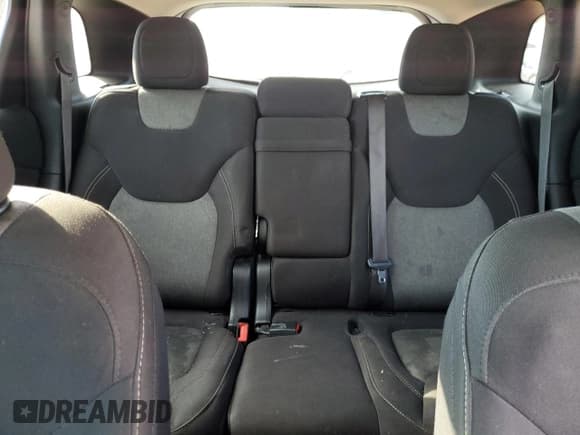 ✅ 2018 Jeep Cherokee Latitude • VIN: 1C4PJMCB2JD559558 • Лот: 86327005. Опубликован ранее на Copart с пробегом 135 485 миль. Бесплатный доступ к архиву аукционных продаж из США и подробный отчёт об истории автомобиля на DreamBid. Изображение 10.