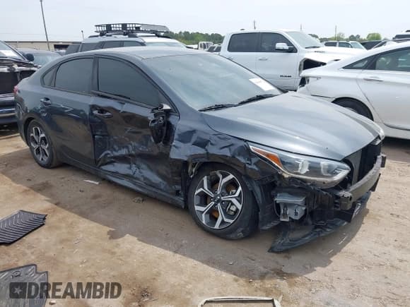 ✅ 2019 Kia Forte LXS • VIN: 3KPF24AD5KE136406 • Lot: 41865872. Listed on IAAI with 32,002 mi. Free auction sales archive from the USA and detailed vehicle history report at DreamBid. Image 1.