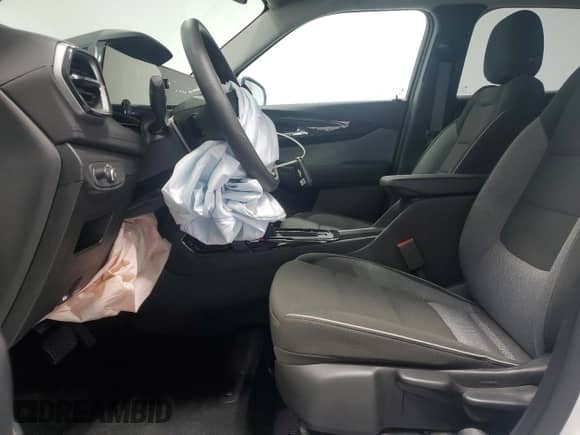 2025 Chevrolet TrailBlazer LT с VIN KL79MRSL0SB190586, выставлен на аукционе Copart как лот 90348155 с пробегом 14 864 миль миль и Чистый • Clean title. История ставок и продаж доступна на DreamBid. Изображение 7.