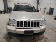 ✅ 2010 Jeep Grand Cherokee Laredo • VIN: 1J4PR4GK0AC138800 • Lot: 91083605. Wystawiony na Copart z przebiegiem 78 401 mil. Bezpłatny archiwum sprzedaży aukcyjnych z USA i szczegółowy raport historii pojazdu na DreamBid. Zdjęcie 5.