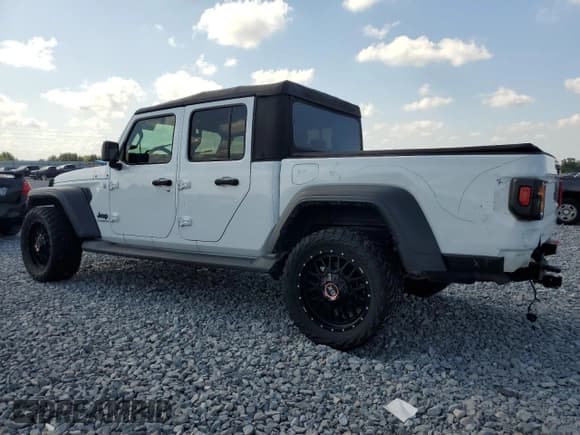 ✅ 2021 Jeep Gladiator Sport S • VIN: 1C6JJTAG3ML532871 • Lot: 52375235. Listed on Copart with 87,758 mi. Free auction sales archive from the USA and detailed vehicle history report at DreamBid. Image 2.