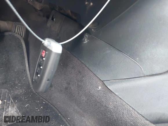 ✅ 2014 Hyundai Genesis Coupe R-Spec • VIN: KMHHT6KD6EU114156 • Lot: 41682834. Wystawiony na IAAI z przebiegiem 128 138 mil. Bezpłatny archiwum sprzedaży aukcyjnych z USA i szczegółowy raport historii pojazdu na DreamBid. Zdjęcie 11.