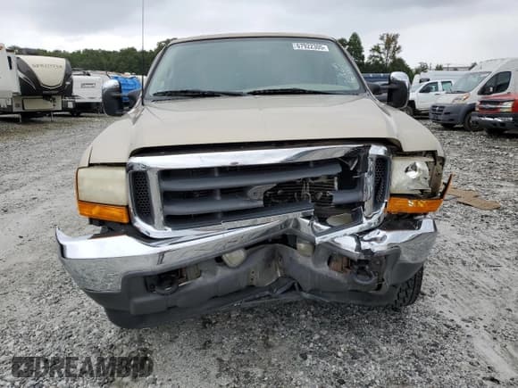 ✅ 2001 Ford F-350 XL • VIN: 3FTSW31F61MA61072 • Lot: 67922305. Wystawiony na Copart z przebiegiem 182 941 mil. Bezpłatny archiwum sprzedaży aukcyjnych z USA i szczegółowy raport historii pojazdu na DreamBid. Zdjęcie 5.