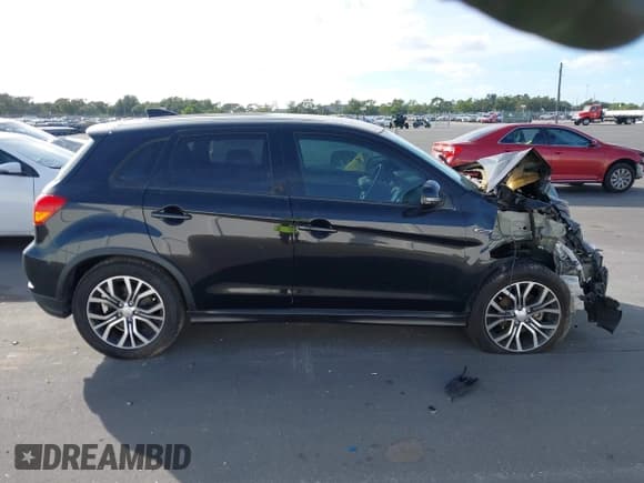 ✅ 2019 Mitsubishi Outlander ES • VIN: JA4AP3AU7KU034204 • Lot: 43580262. Wystawiony na IAAI z przebiegiem 64 273 mil. Bezpłatny archiwum sprzedaży aukcyjnych z USA i szczegółowy raport historii pojazdu na DreamBid. Zdjęcie 12.