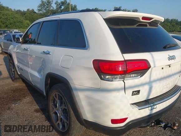 ✅ 2020 Jeep Grand Cherokee Limited • VIN: 1C4RJEBG4LC256933 • Lot: 43020211. Listed on IAAI with Not provided. Free auction sales archive from the USA and detailed vehicle history report at DreamBid. Image 3.