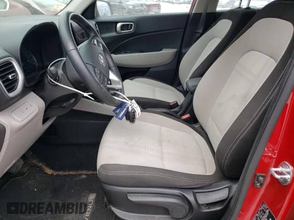 2021 Hyundai Venue SEL with VIN KMHRC8A32MU083088, listed as a Copart auction lot 72501354 with 31,873 mi miles and Salvage title. Bid and sale history available at DreamBid. Image 7.