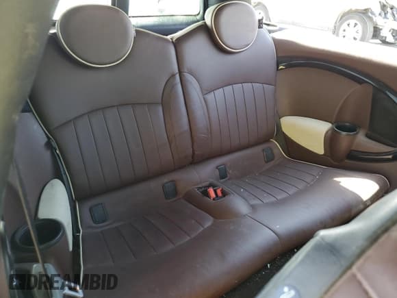 ✅ 2008 MINI Clubman • VIN: WMWML33508TJ46178 • Lot: 68038465. Listed on Copart with 162,812 mi. Free auction sales archive from the USA and detailed vehicle history report at DreamBid. Image 10.