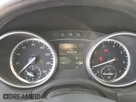 ✅ 2011 Mercedes-Benz GL 450 • VIN: 4JGBF7BEXBA747977 • Lot: 92366245. Listed on Copart with 163,924 mi. Free auction sales archive from the USA and detailed vehicle history report at DreamBid. Image 9.