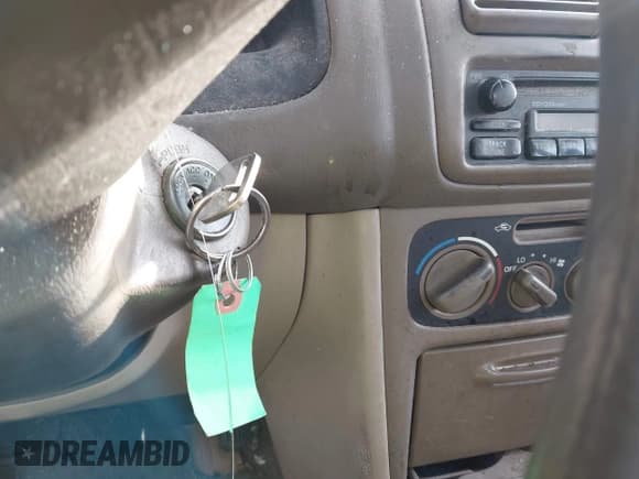 ✅ 2000 Toyota Corolla VE • VIN: 2T1BR12E4YC364551 • Лот: 43865745. Опубликован ранее на IAAI с пробегом 192 249 миль. Бесплатный доступ к архиву аукционных продаж из США и подробный отчёт об истории автомобиля на DreamBid. Изображение 11.