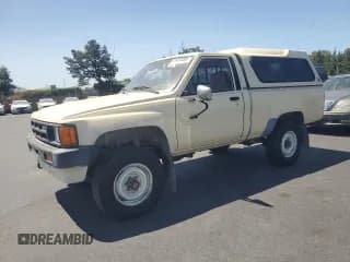 ✅ 1986 Toyota Pickup • VIN: JT4RN63R3G0089482 • Lot: 61452085. Wystawiony na Copart z przebiegiem 134 512 mil. Bezpłatny archiwum sprzedaży aukcyjnych z USA i szczegółowy raport historii pojazdu na DreamBid. Zdjęcie 1.