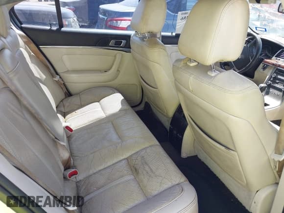 ✅ 2012 Lincoln MKS • VIN: 1LNHL9DR2CG800331 • Lot: 42119386. Listed on IAAI with 222,421 mi. Free auction sales archive from the USA and detailed vehicle history report at DreamBid. Image 8.