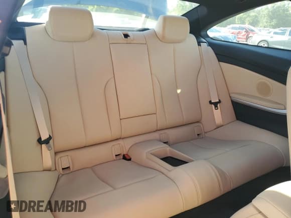 ✅ 2017 BMW 4 Series 430i • VIN: WBA4R7C51HK876421 • Lot: 86478495. Listed on Copart with 43,736 mi. Free auction sales archive from the USA and detailed vehicle history report at DreamBid. Image 10.