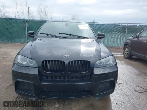 ✅ 2012 BMW X6 M • VIN: 5YMGZ0C58CLK14885 • Lot: 42082928. Listed on IAAI with 131,900 mi. Free auction sales archive from the USA and detailed vehicle history report at DreamBid. Image 12.
