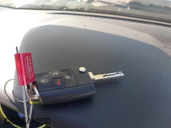 ✅ 2021 Volkswagen Tiguan S • VIN: 3VV1B7AX3MM133312 • Lot: 43700419. Listed on IAAI with 99,842 mi. Free auction sales archive from the USA and detailed vehicle history report at DreamBid. Image 11.