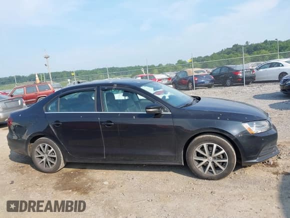 ✅ 2018 Volkswagen Jetta SE • VIN: 3VWDB7AJ1JM228984 • Lot: 42427467. Listed on IAAI with 133,408 mi. Free auction sales archive from the USA and detailed vehicle history report at DreamBid. Image 13.
