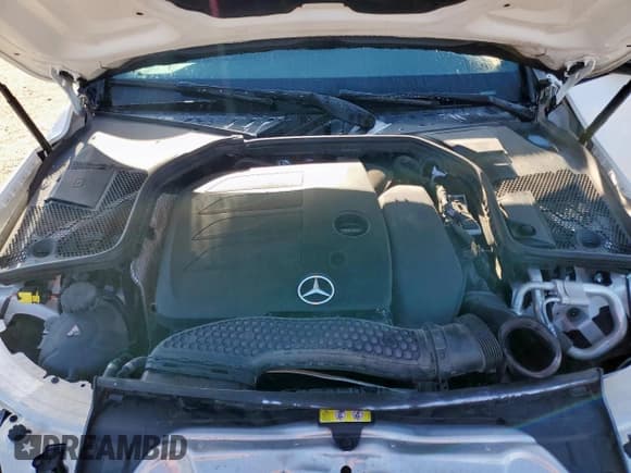 ✅ 2020 Mercedes-Benz C 300 • VIN: 55SWF8DB8LU334042 • Лот: 62797355. Опубликован ранее на Copart с пробегом 50 277 миль. Бесплатный доступ к архиву аукционных продаж из США и подробный отчёт об истории автомобиля на DreamBid. Изображение 11.