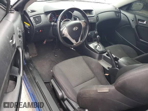 2010 Hyundai Genesis Coupe Premium z VIN KMHHT6KD7AU035282, wystawiony jako Copart lot #82241804 z przebiegiem 144 354 mil mil oraz Szkoda całkowita • Salvage title. Historia ofert i sprzedaży dostępna na DreamBid. Obrazek 8.