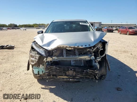 ✅ 2024 Mitsubishi Eclipse Cross LE • VIN: JA4ATVAA2RZ073602 • Lot: 90460365. Listed on Copart with 9,225 mi. Free auction sales archive from the USA and detailed vehicle history report at DreamBid. Image 5.