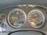 2010 Chevrolet Suburban LT z VIN 1GNUKJE39AR120047, wystawiony jako Copart lot #67310985 z przebiegiem 179 985 mil mil oraz Nie do naprawy • Non repairable. Historia ofert i sprzedaży dostępna na DreamBid. Obrazek 9.