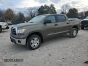 ✅ 2013 Toyota Tundra • VIN: 5TFDM5F12DX042640 • Lot: 92833395. Wystawiony na Copart z przebiegiem 216 472 mil. Bezpłatny archiwum sprzedaży aukcyjnych z USA i szczegółowy raport historii pojazdu na DreamBid. Zdjęcie 1.