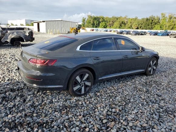 ✅ 2021 Volkswagen Arteon SE • VIN: WVWAR7AN6ME004365 • Lot: 84446005. Listed on Copart with 68,380 mi. Free auction sales archive from the USA and detailed vehicle history report at DreamBid. Image 3.