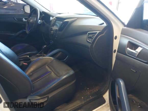 ✅ 2013 Hyundai Veloster Turbo • VIN: KMHTC6AE8DU085262 • Lot: 41607267. Listed on IAAI with 200,159 mi. Free auction sales archive from the USA and detailed vehicle history report at DreamBid. Image 5.