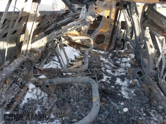 2015 Chevrolet Silverado 2500HD Work Truck с VIN 1GC1KUEG9FF582794, выставлен на аукционе Copart как лот 41525435 с пробегом Не указан миль и Списание • Salvage title. История ставок и продаж доступна на DreamBid. Изображение 10.