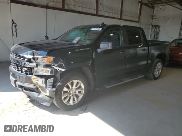 ✅ 2022 Chevrolet Silverado 1500 Custom • VIN: 3GCPYBEK9NG124624 • Lot: 63110145. Wystawiony na Copart z przebiegiem 46 040 mil. Bezpłatny archiwum sprzedaży aukcyjnych z USA i szczegółowy raport historii pojazdu na DreamBid. Zdjęcie 1.