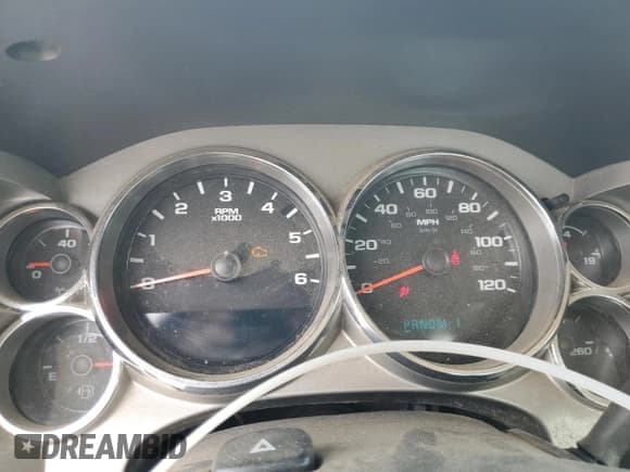 ✅ 2011 Chevrolet Silverado 2500HD Work Truck • VIN: 1GB0CVCG1BF180235 • Lot: 69013585. Wystawiony na Copart z przebiegiem 359 573 mil. Bezpłatny archiwum sprzedaży aukcyjnych z USA i szczegółowy raport historii pojazdu na DreamBid. Zdjęcie 9.