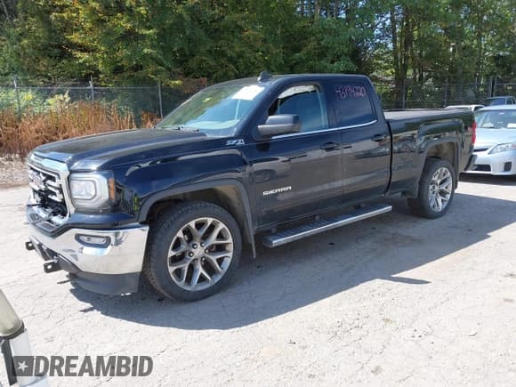 ✅ 2018 GMC Sierra 1500 SLE • VIN: 1GTV2MEC3JZ120267 • Lot: 43194220. Wystawiony na IAAI z przebiegiem 73 010 mil. Bezpłatny archiwum sprzedaży aukcyjnych z USA i szczegółowy raport historii pojazdu na DreamBid. Zdjęcie 17.